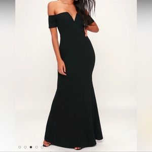 Lulu's Lynne Off the Shoulder Maxi Dress NWT